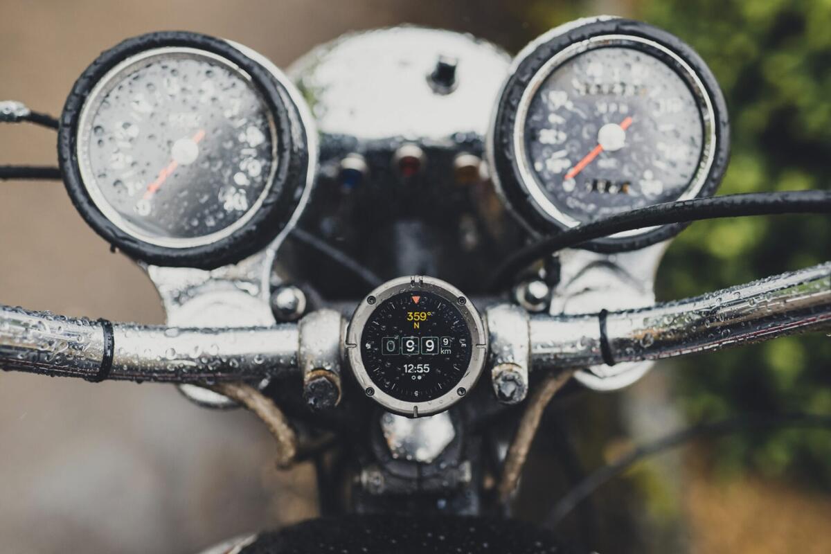 Beeline Moto II: New navigation device for motorcycles on sale