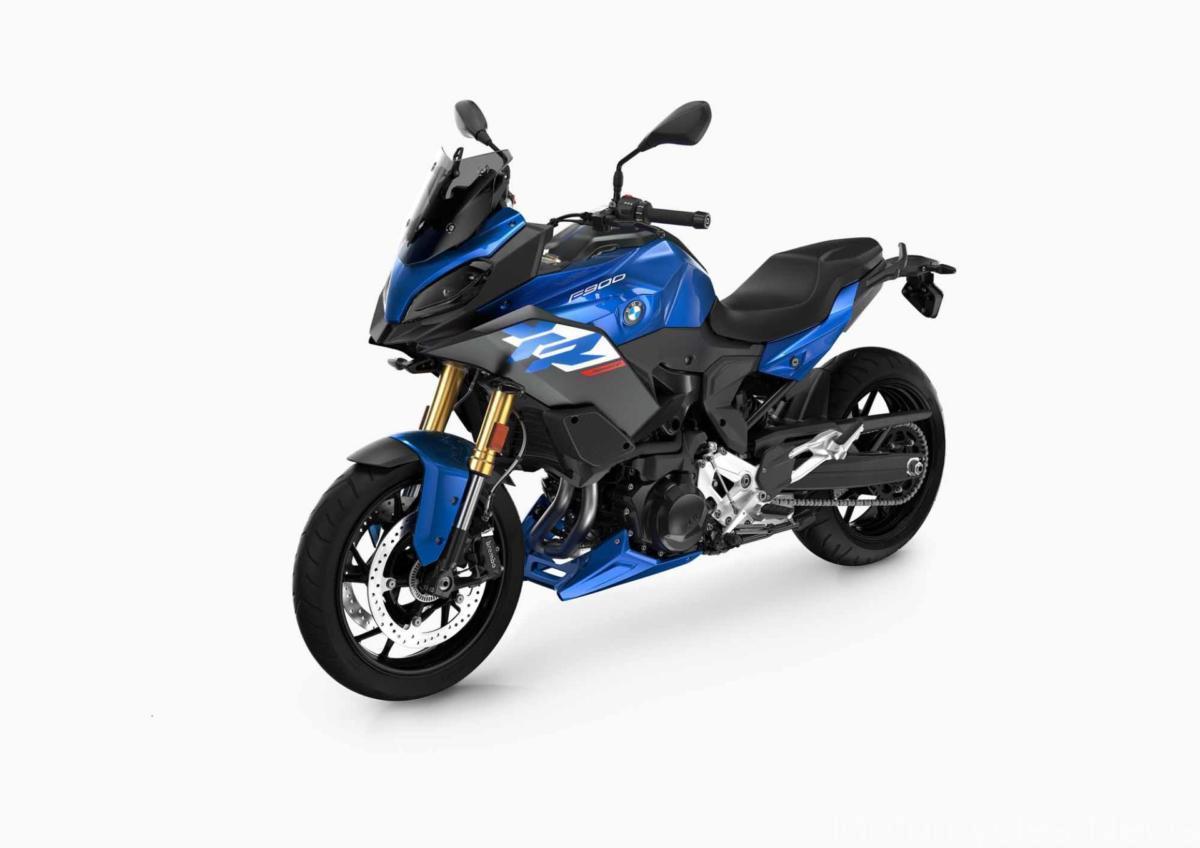 BMW F 900 XR - 2024 (1)