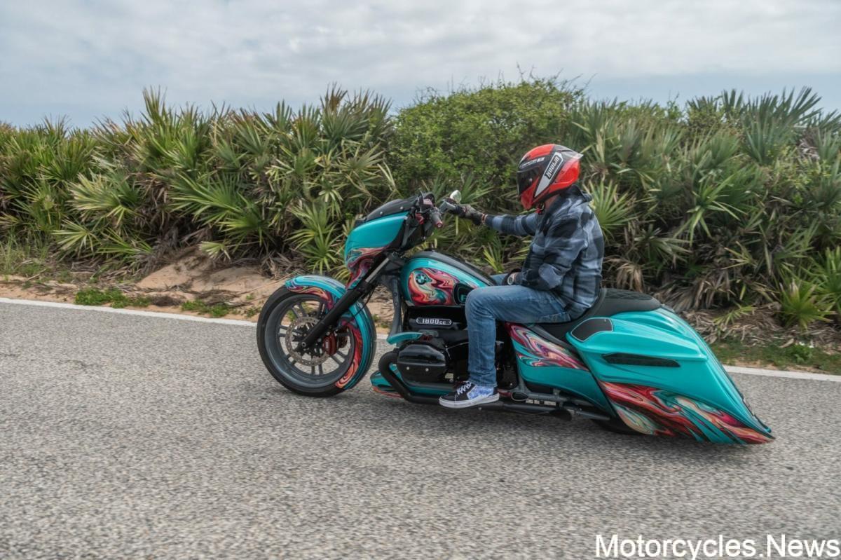 BMW Motorrad - R 18 B HEAVY DUTY (1)