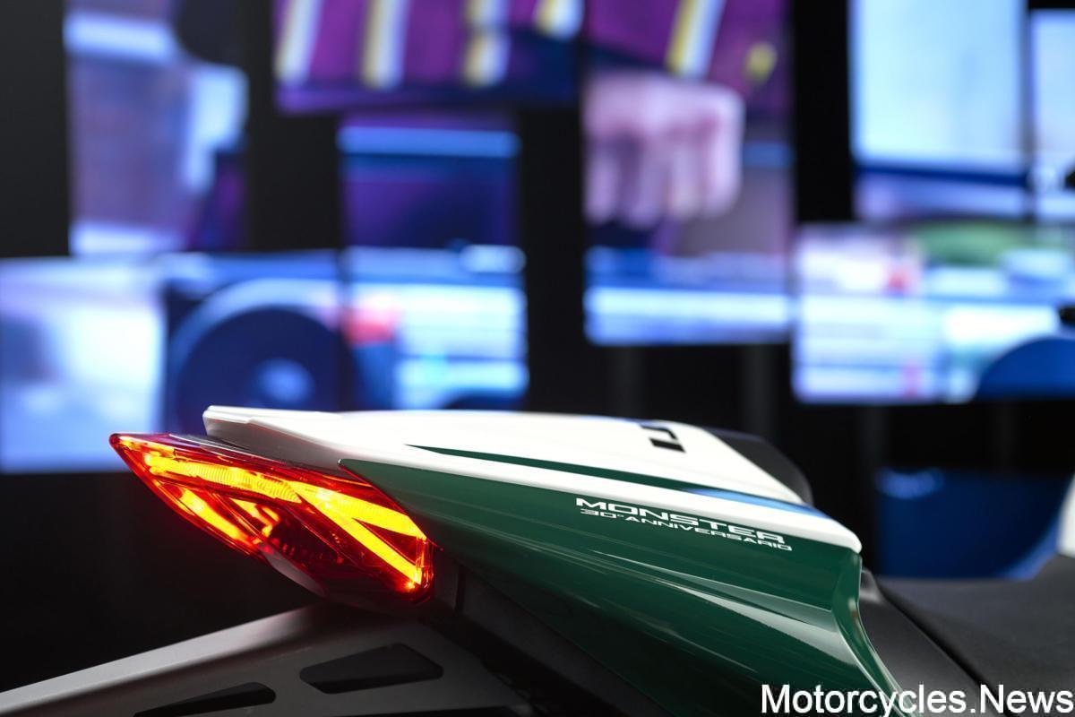 Ducati Monster 30 Anniversario (83)