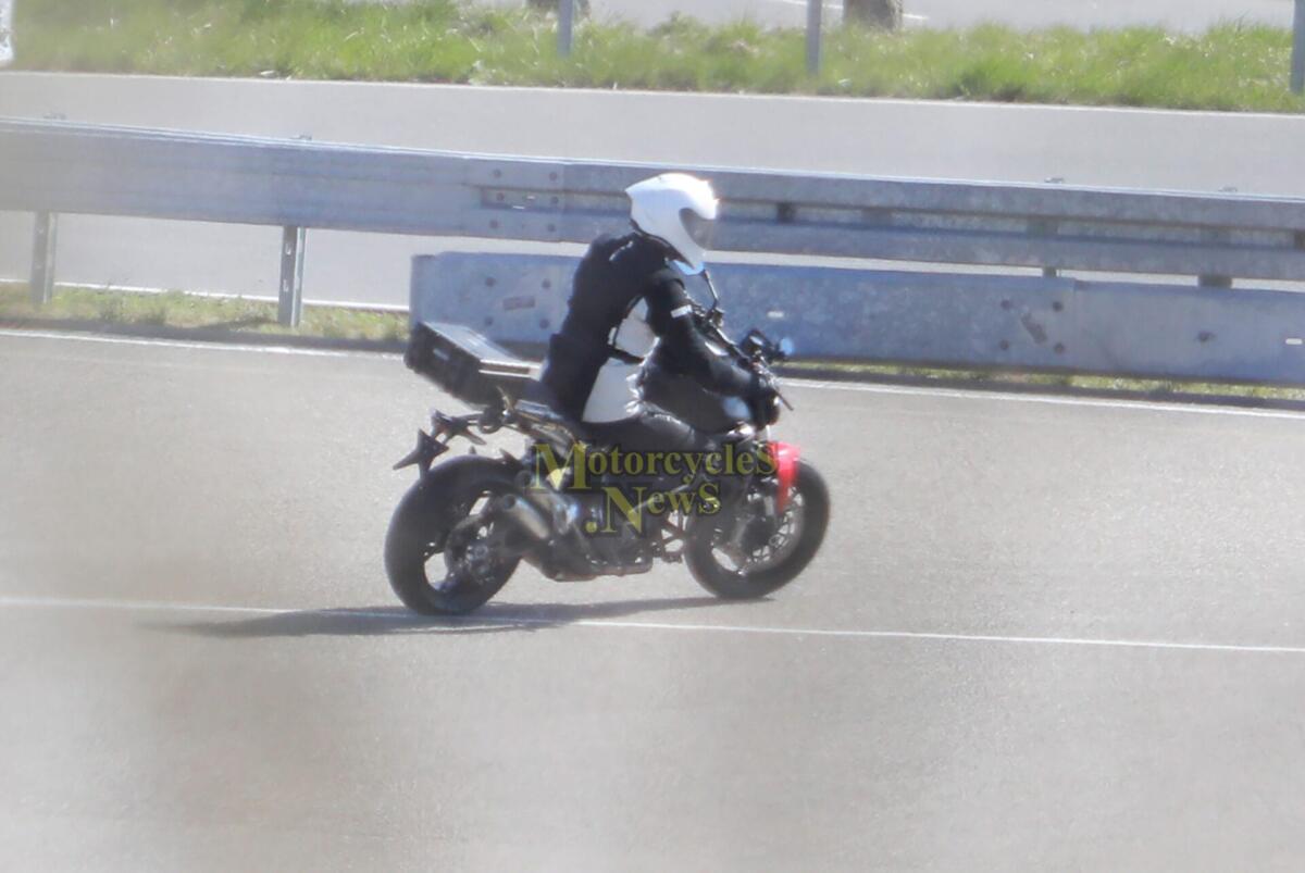 Ducati Monster V2 Prototyp (1)