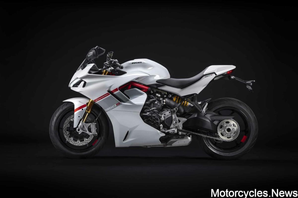 Ducati SuperSport 950 S - Stripe Livery (1)