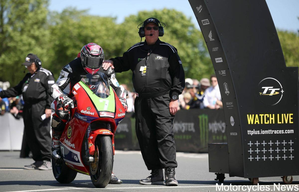 Isle of Man TT 2022 Supertwin (1)