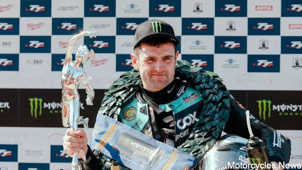 Isle of Man TT 2023 - SuperSport Race 5 (1)