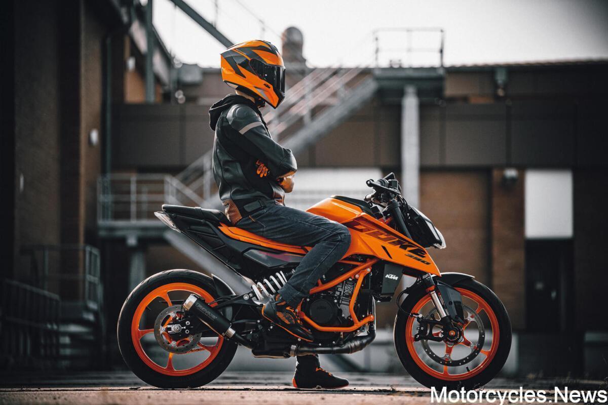 KTM 390 Duke - 2024 (1)