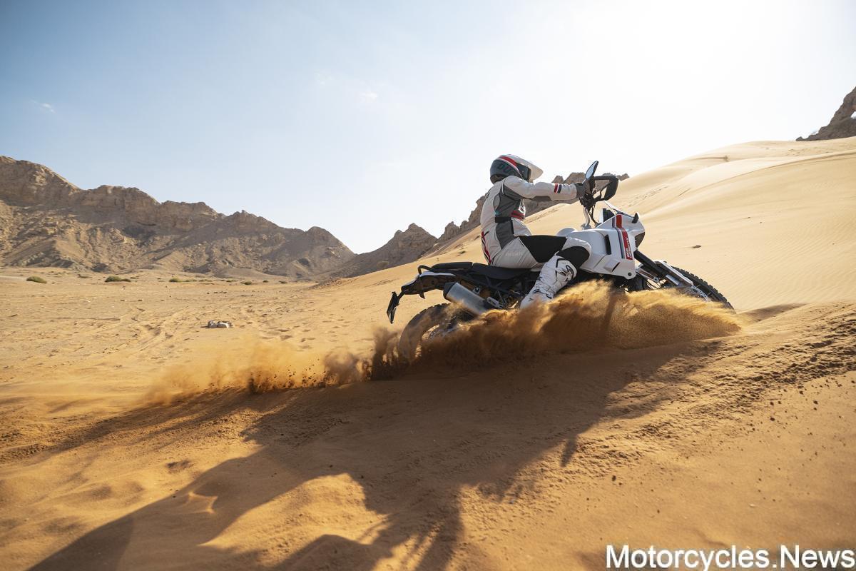 MY22_Ducati_DesertX-_96__UC356404_High