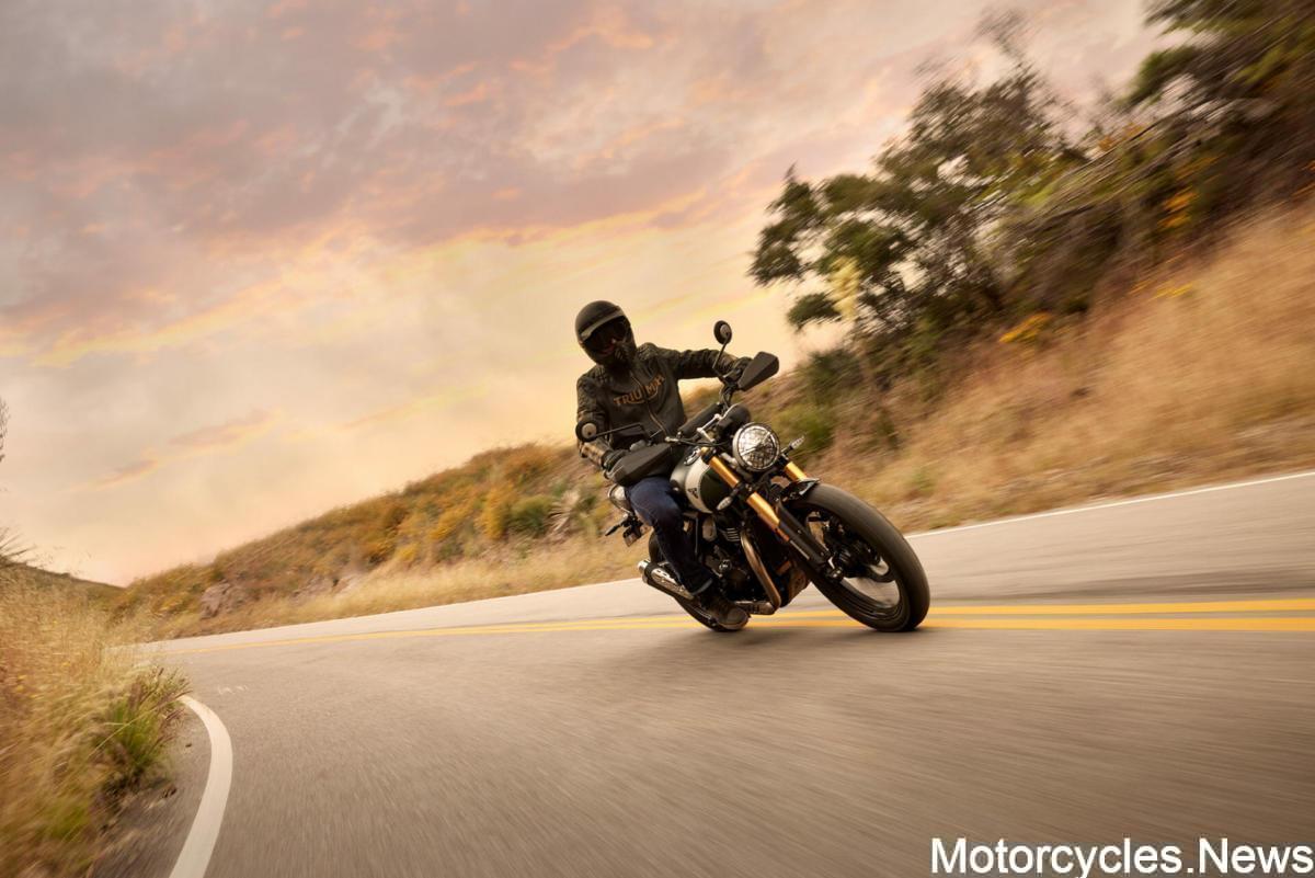 TH1_Scrambler 400X_MY24_1005_JP