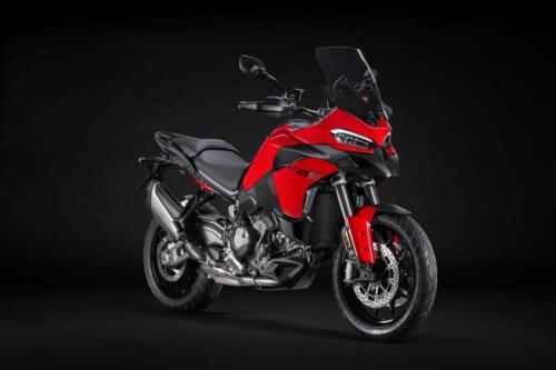 01 - MY25_MULTISTRADA_V2_STUDIO _4__UC732385_High
