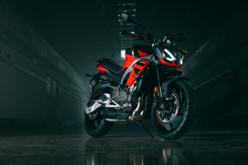 04 Aprilia Tuono 457