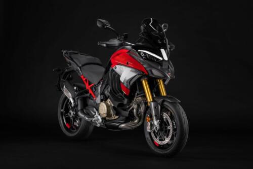 04 - MY25_DUCATI_MULTISTRADA_V4_PIKES_PEAK_UC692357_High