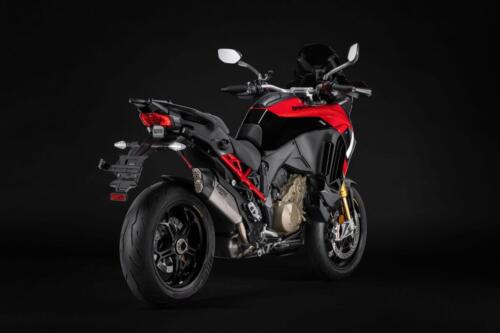 06 - MY25_DUCATI_MULTISTRADA_V4_PIKES_PEAK_UC692359_High