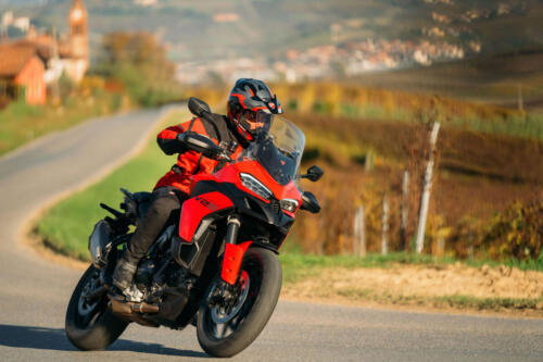 06 - MY25_MULTISTRADA_V2_DYNAMIC _1__UC732390_High