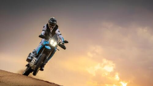 2025_YAM_XTZ700SPR_EU_SYB_ACT_004_03_preview_1