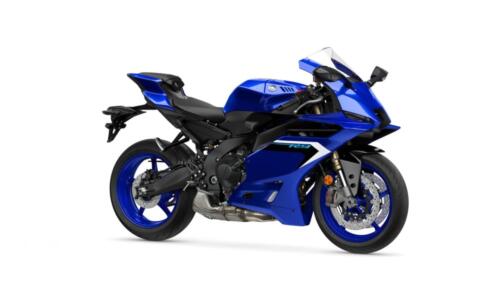 2025_YAM_YZF900R9_EU_DPBMC_360_002_03_preview_1