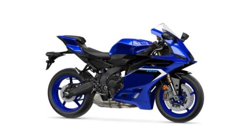 2025_YAM_YZF900R9_EU_DPBMC_360_003_03_preview_1