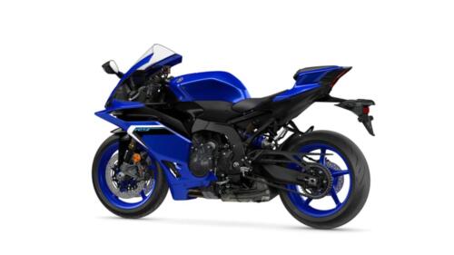 2025_YAM_YZF900R9_EU_DPBMC_360_020_03_preview_1