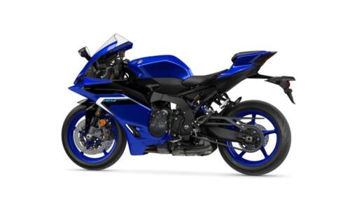 2025_YAM_YZF900R9_EU_DPBMC_360_021_03_preview_1