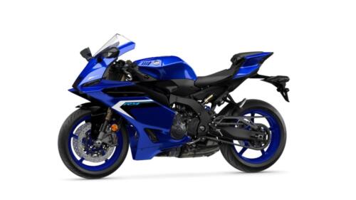 2025_YAM_YZF900R9_EU_DPBMC_360_025_03_preview_1