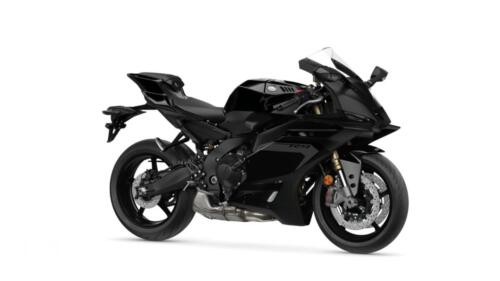 2025_YAM_YZF900R9_EU_MDNM6_360_002_03_preview_1