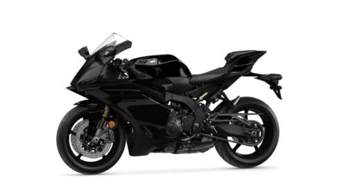 2025_YAM_YZF900R9_EU_MDNM6_360_025_03_preview_1