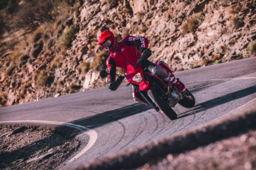 33778_Supermoto _ SM 700 _ 2022 _ Action