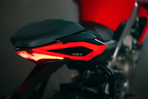 35 Aprilia Tuono 457