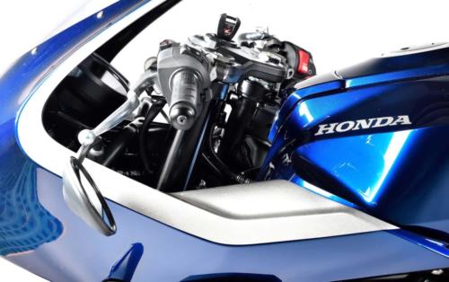 35_Honda-HAWK-11