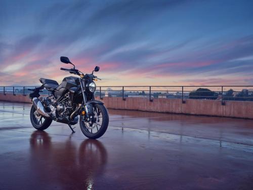 2022 HONDA CB300R