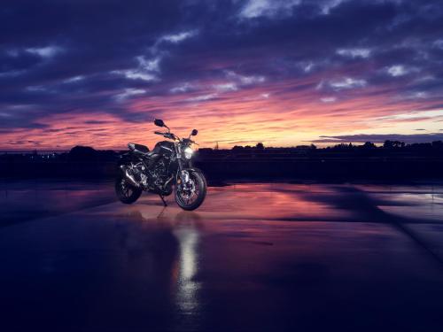 2022 HONDA CB300R