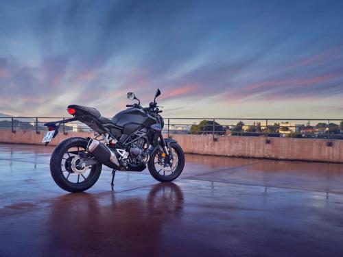 2022 HONDA CB300R