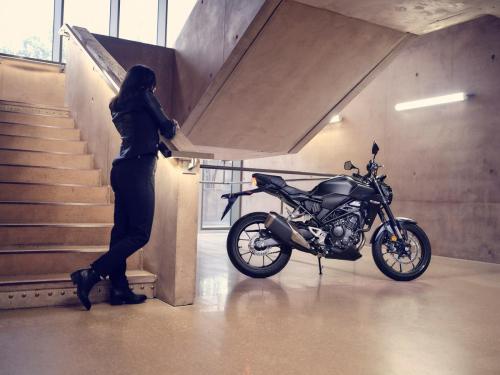 2022 HONDA CB300R