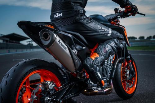 410874_MY22 KTM 890 DUKE R - Cat B