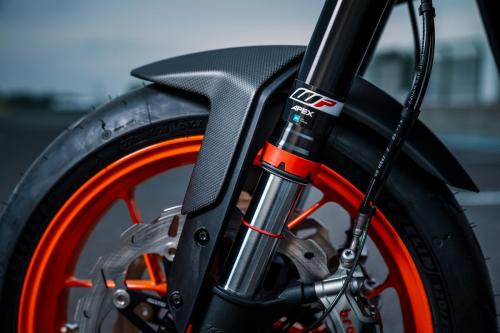 410894_MY22 KTM 890 DUKE R - Cat B