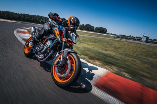 410941_MY22 KTM 890 DUKE R - Cat B