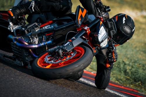 410961_MY22 KTM 890 DUKE R - Cat B
