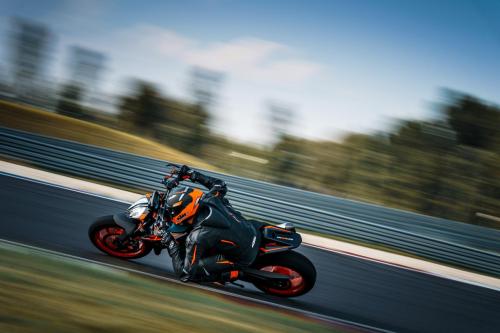 410974_MY22 KTM 890 DUKE R - Cat B