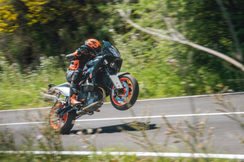 514163_KTM 890 SMT - ACTION IMAGES_KTM 890 SMT PRE - SHOOTING ACTION IMAGES