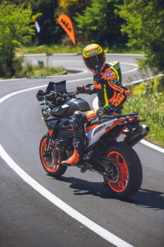 514362_KTM 890 SMT - STATIC IMAGES_KTM 890 SMT PRE - SHOOTING STATIC