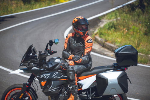 514369_KTM 890 SMT - STATIC IMAGES_KTM 890 SMT PRE - SHOOTING STATIC