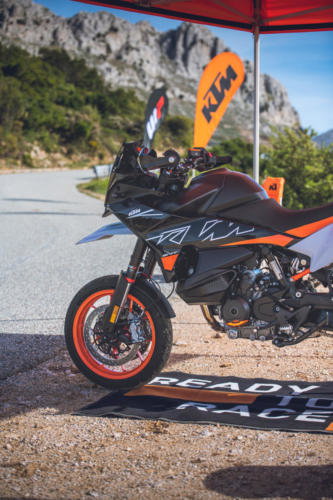 514373_KTM 890 SMT - STATIC IMAGES_KTM 890 SMT PRE - SHOOTING STATIC