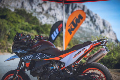 514376_KTM 890 SMT - STATIC IMAGES_KTM 890 SMT PRE - SHOOTING STATIC