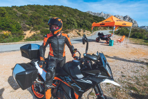 514389_KTM 890 SMT - STATIC IMAGES_KTM 890 SMT PRE - SHOOTING STATIC