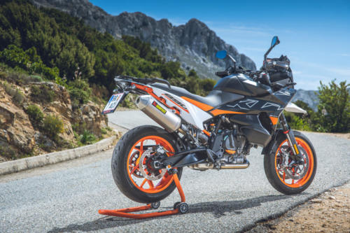 514402_KTM 890 SMT - STATIC IMAGES_KTM 890 SMT PRE - SHOOTING STATIC