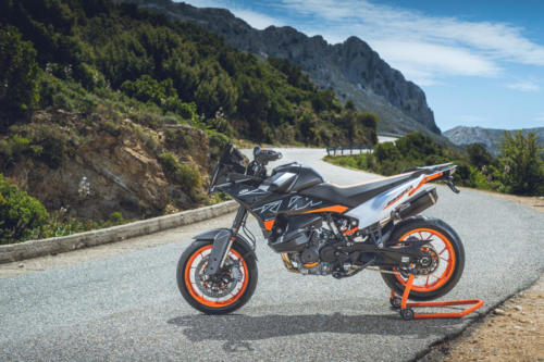 514436_KTM 890 SMT - STATIC IMAGES_KTM 890 SMT PRE - SHOOTING STATIC