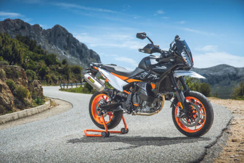 514461_KTM 890 SMT - STATIC IMAGES_KTM 890 SMT PRE - SHOOTING STATIC