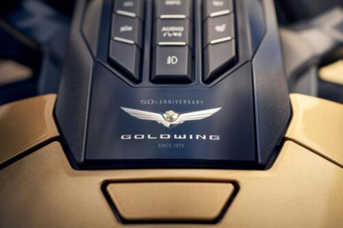25YM HONDA GL1800 GOLD WING TOUR