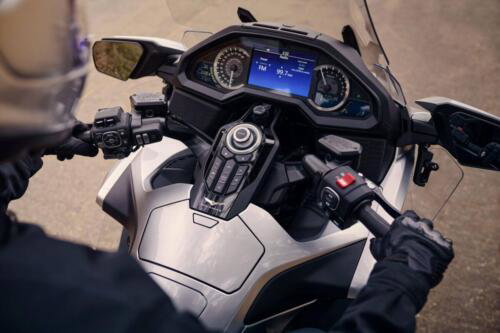 25YM HONDA GL1800 GOLD WING TOUR