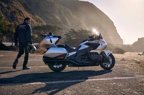 25YM HONDA GL1800 GOLD WING TOUR