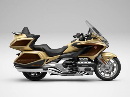 25YM HONDA GL1800 GOLD WING TOUR