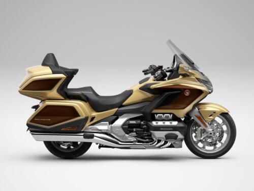 25YM HONDA GL1800 GOLD WING TOUR